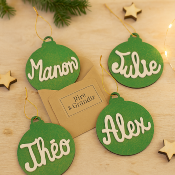 Boule de Noël verte avec Prénom