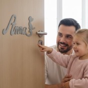 Plaque de Porte Personnalis�e en Bois - Motif Chat - Couleur Mastic