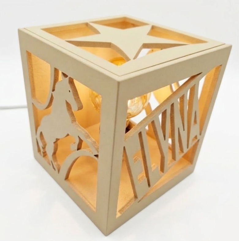 Lampe cube Nouvelle Couleur Ch�ne P�le
