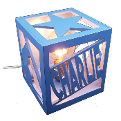 Lampe cube bleue personnalisée en bois 